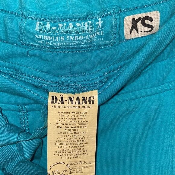 NWT  Da-nang Purple sequined capri sweats size XS - Picture 5 of 7